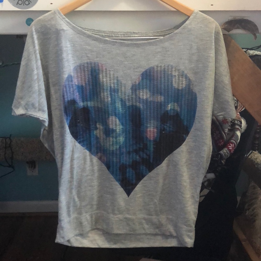 Gray heart T-shirt